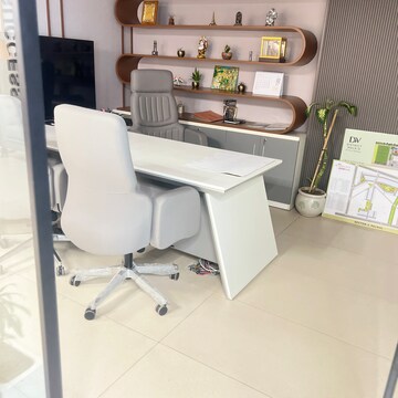  Office Space For Sale in RPS World Trade Center, Sector 27c