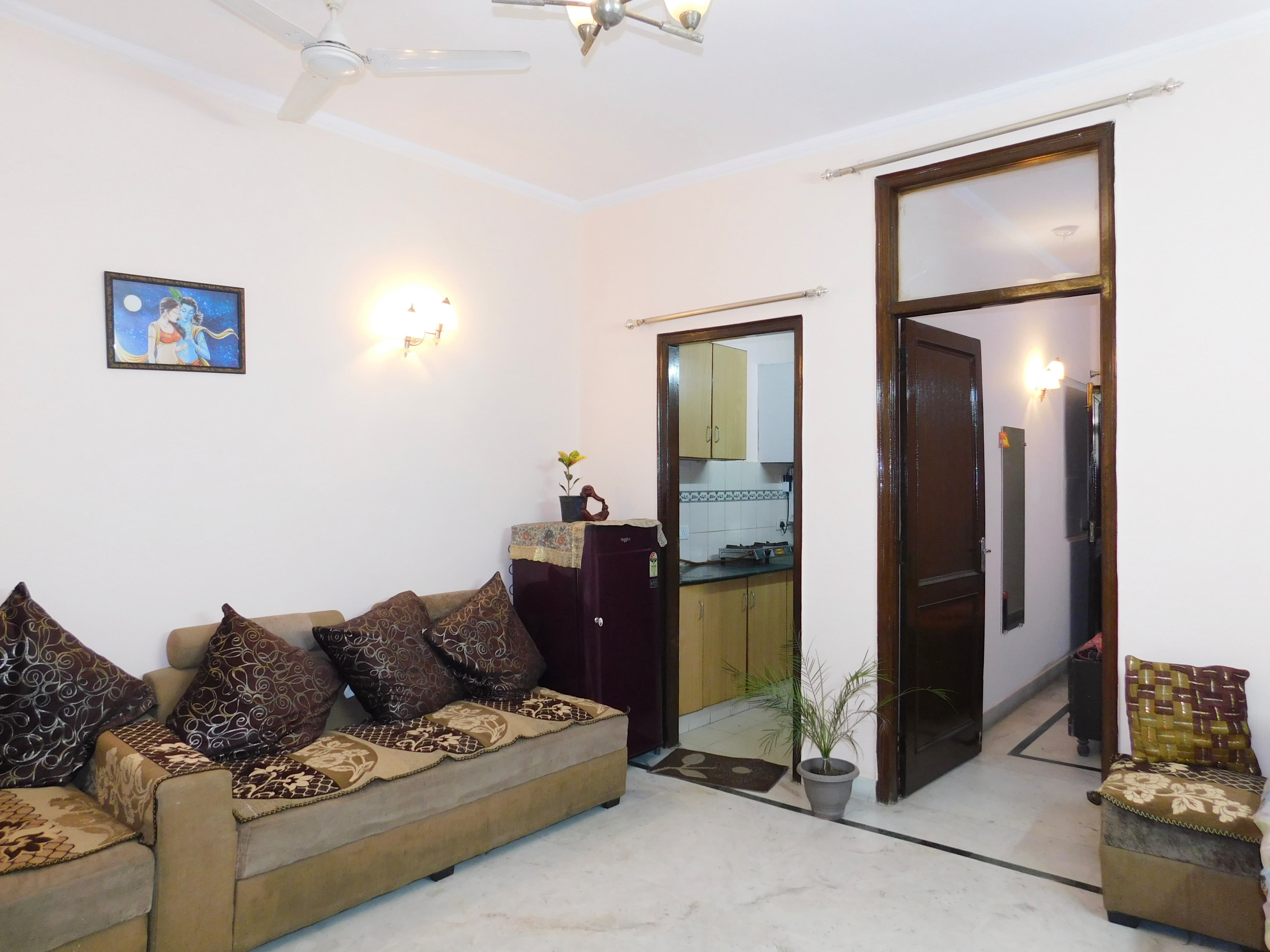 2 BHK + Servant Room Builder Floor For Rent in Luxury Builder Floor 