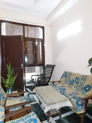 Living Room in 2 BHK Builder Floor at Malviya Nagar – for Rent