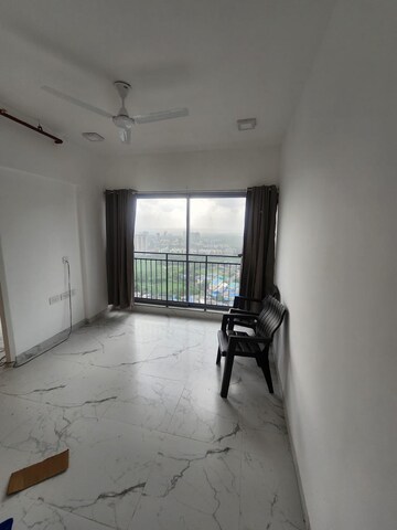 Room in 1 BHK Apartment at Dynamix Avanya, Dahisar East – for Rent