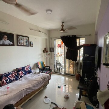 Team Area in 1 BHK Apartment at Neelkanth Pride, Khar Kopar – for Sale