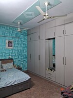 3 BHK + Pooja Room 250 Sq.Yd. Builder Floor in Sector 28
