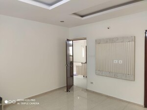 Room in 3 BHK Apartment at Madhapur – for Sale