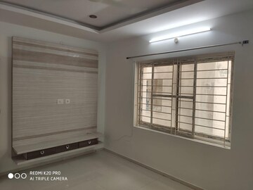 Room in 3 BHK Apartment at Madhapur – for Sale