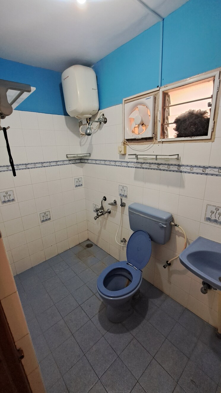 Master Bedroom, rj-garden 2 Bedroom 1350 Sq.Ft. Apartment In Indiranagar Bangalore 8767838