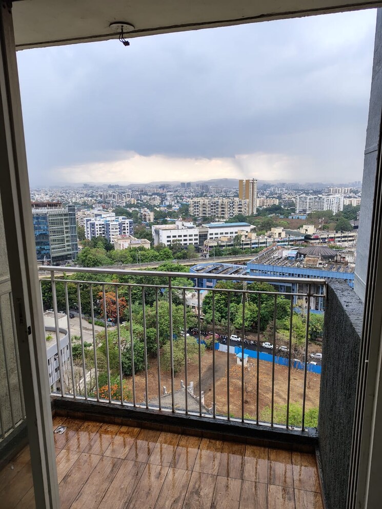 Swimming Pool, mahindra-antheia 2 Bedroom 532 Sq.Ft. Apartment In Pimpri Pune 8767842