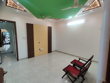 Furnished Amenities in 2 BHK Apartment at Orchid Residency New, New Thippasandra – for Rent