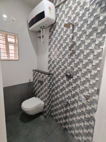 Master Bedroom in 2 BHK Apartment at Orchid Residency New, New Thippasandra – for Rent