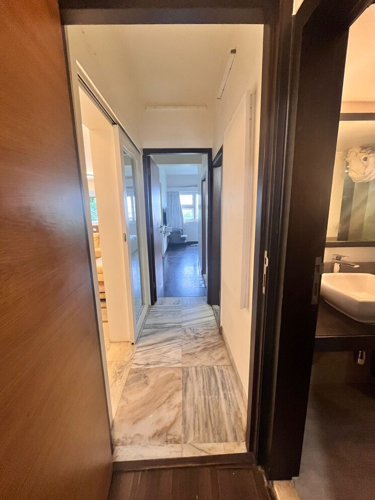 undefined, andheri west 3 Bedroom 1250 Sq.Ft. Apartment In Andheri West Mumbai 8767845