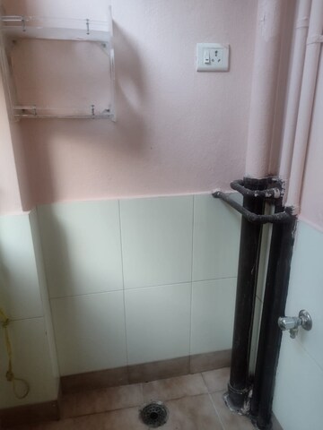 Furnished Amenities in 2 BHK Apartment at GLR Mansion, New Thippasandra – for Rent