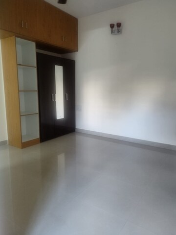 Room in 2 BHK Apartment at GLR Mansion, New Thippasandra – for Rent