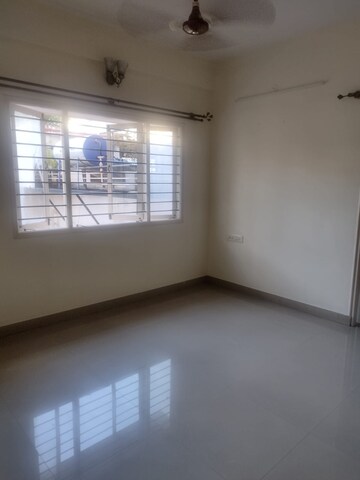 Room in 2 BHK Apartment at GLR Mansion, New Thippasandra – for Rent