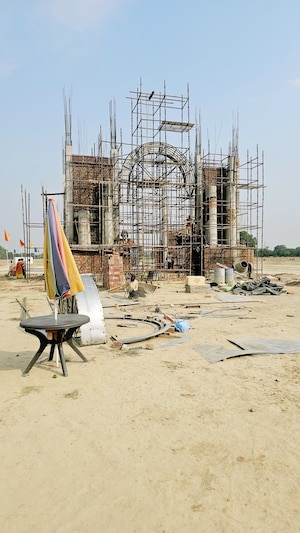  Plot – Exterior View View at Raebareli Road - for Sale