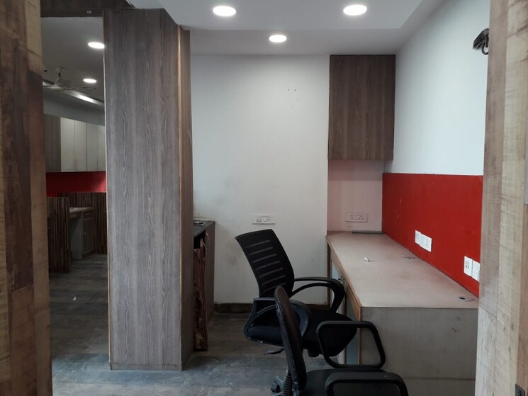 Living Room, netaji subhash place Commercial Office Space 400 Sq.Ft. In Netaji Subhash Place Delhi 8767866