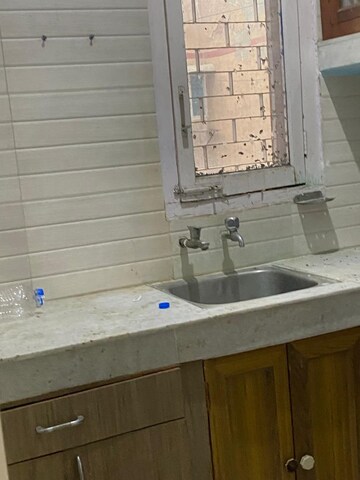 Bathroom in 1.5 BHK Apartment at Uma Cooperative Society, Mayur Vihar 1 – for Rent