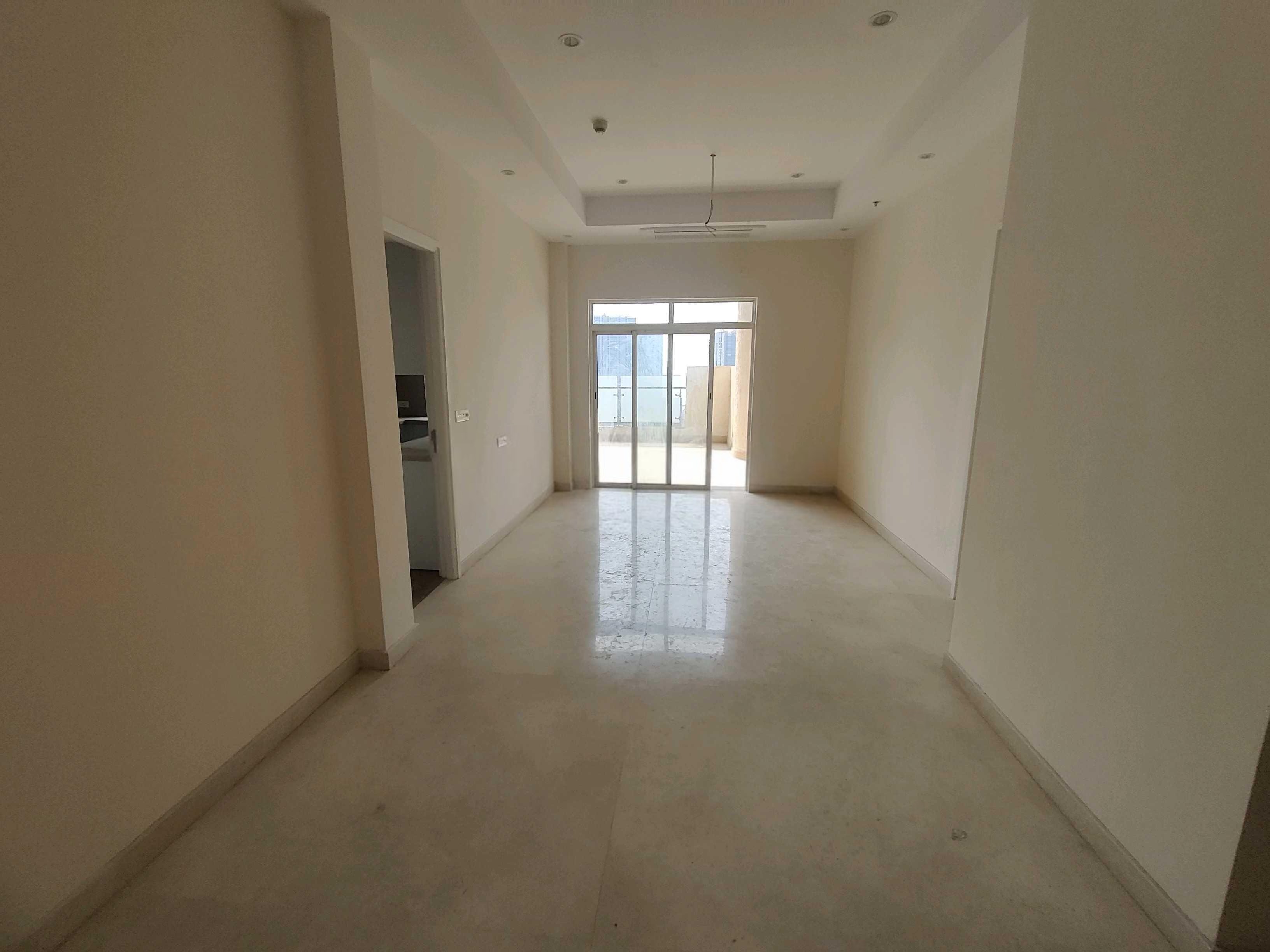 5 BHK + Pooja Room,Servant Room Apartment For Rent in Lodha Trump Tower