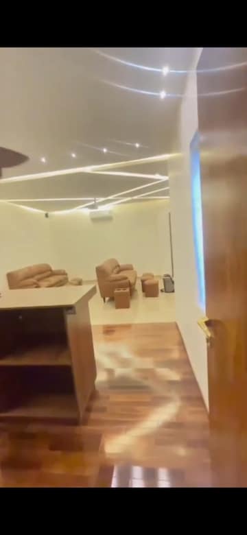 Furnished Amenities in 6 BHK Independent House at Napania – for Sale