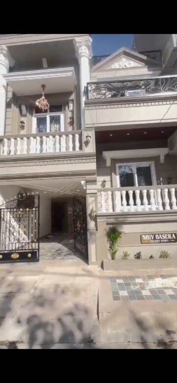 6 BHK Independent House For Sale in Napania