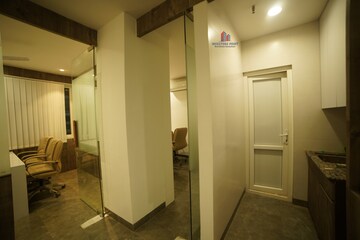 Room in  Office Space at Netaji Subhash Place – for Rent
