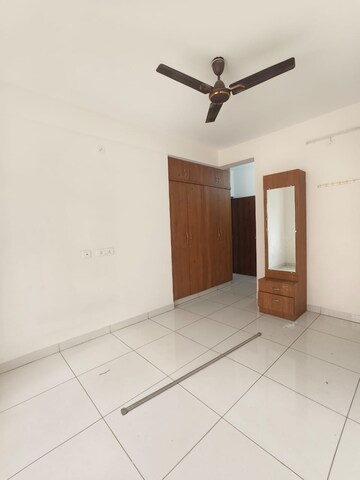 Room in 3 BHK Builder Floor at Hsr Layout – for Rent