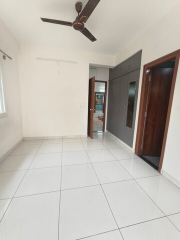Room in 3 BHK Builder Floor at Hsr Layout – for Rent