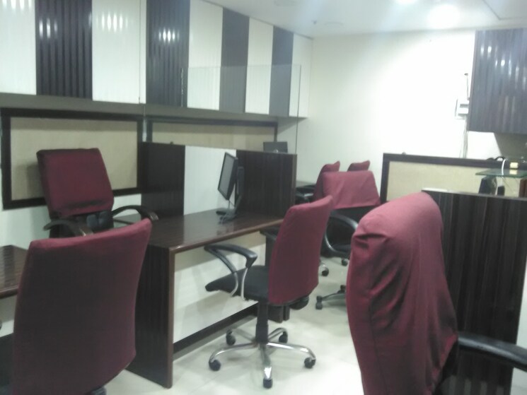 Gym, netaji subhash place Commercial Office Space 600 Sq.Ft. In Netaji Subhash Place Delhi 8767913