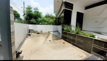  6+ BHK Independent House at Sector 125 – for Sale