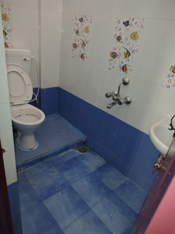 Bathroom, hsr layout 4 Bedroom 2000 Sq.Ft. Independent House In Hsr Layout Bangalore 8767941