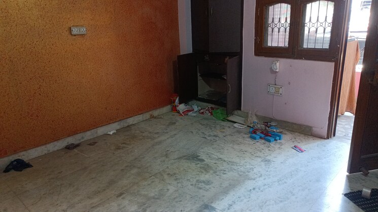 Room, vaishali sector 5 2 Bedroom 1010 Sq.Ft. Builder Floor In Vaishali Sector 5 Ghaziabad 8767966