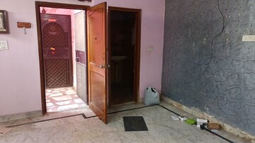 Living Room in 2 BHK Builder Floor at Vaishali Sector 5 – for Rent