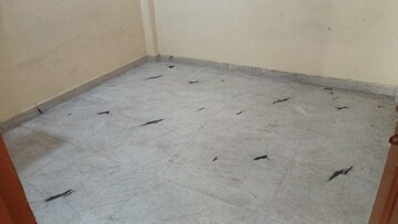 Room in 1 BHK Builder Floor at Vaishali Sector 3 – for Rent