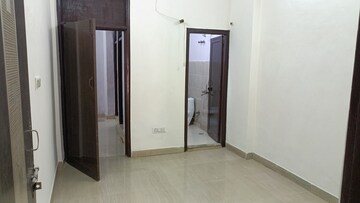 Room in 3 BHK Builder Floor at Vaishali Sector 5 – for Rent