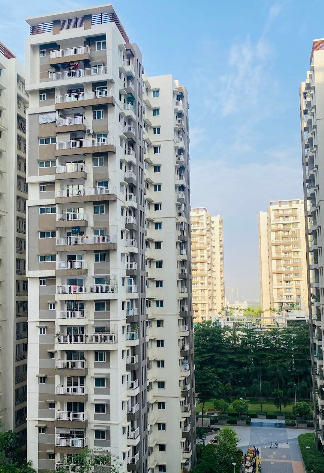 2 BHK Apartment For Rent in Aparna Sarovar Zicon