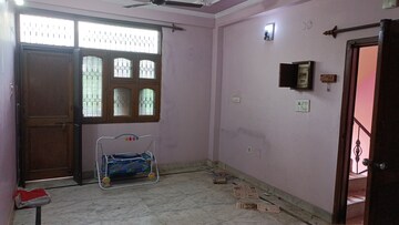 Living Room in 2 BHK Builder Floor at Vaishali Sector 5 – for Rent