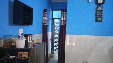 Living Room in 1 BHK Builder Floor at Vaishali Sector 3 – for Rent