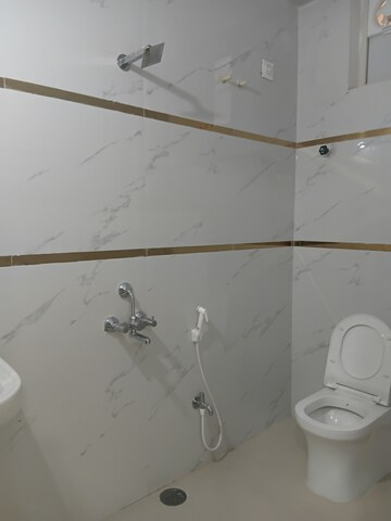 Furnished Amenities in 3 BHK Apartment at Manikonda – for Sale