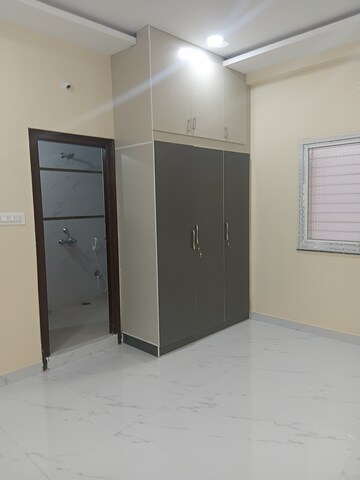 Furnished Amenities in 3 BHK Apartment at Manikonda – for Sale