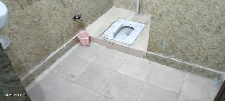 Bathroom, vaishali sector 3 1 Bedroom 349 Sq.Ft. Builder Floor In Vaishali Sector 3 Ghaziabad 8767996