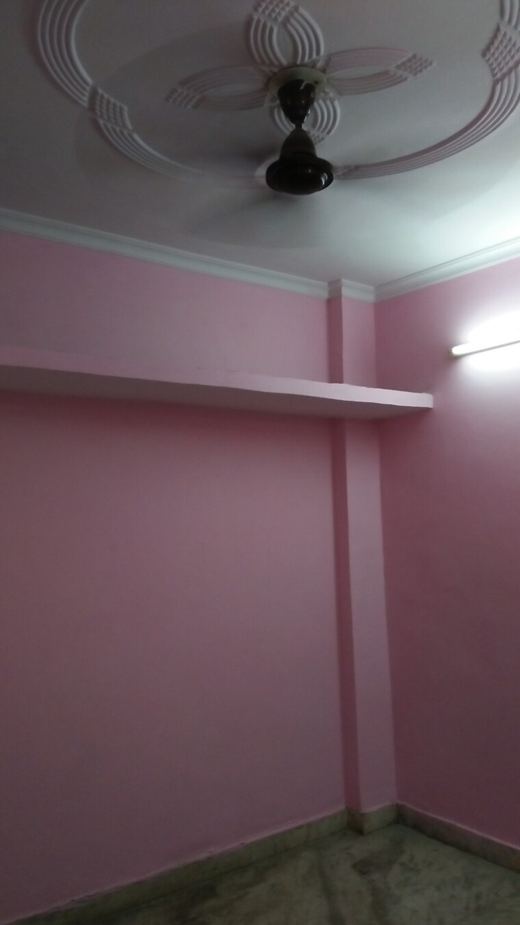 Room, vaishali sector 3 1 Bedroom 380 Sq.Ft. Builder Floor In Vaishali Sector 3 Ghaziabad 8767999