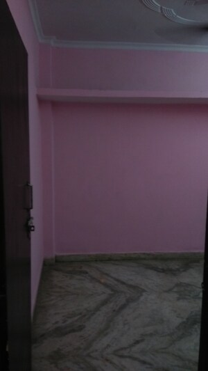 Room in 1 BHK Builder Floor at Vaishali Sector 3 – for Sale