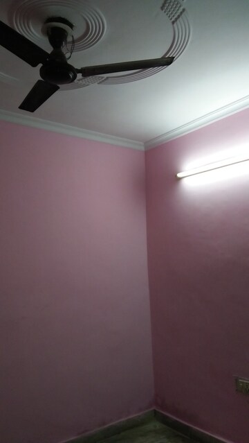 Room in 1 BHK Builder Floor at Vaishali Sector 3 – for Sale