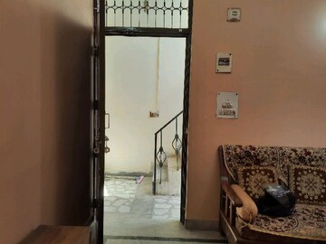 Living Room in 1 BHK Builder Floor at Vaishali Sector 5 – for Rent
