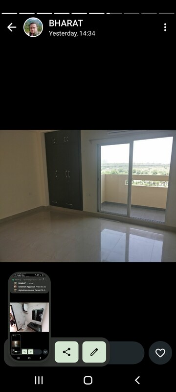 Room in 4 BHK Apartment at Sector 77 – for Rent