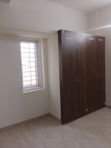 Room in 1 BHK Apartment at Manikonda – for Rent