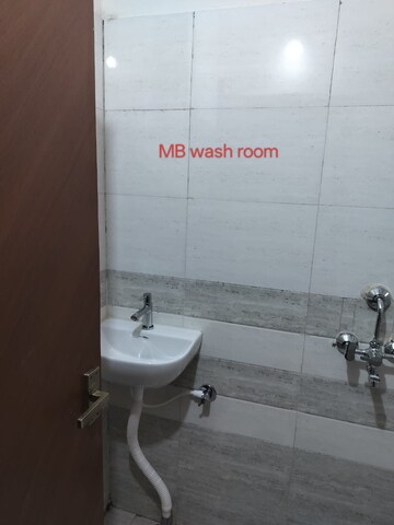Master Bedroom in 2 BHK Apartment at Manikonda – for Rent