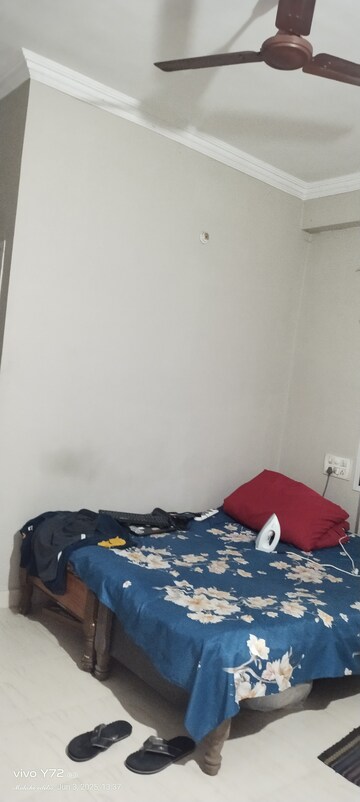 Bedroom in 1 RK Apartment at Pavani Laxmi Nivas, Madhapur – for Rent