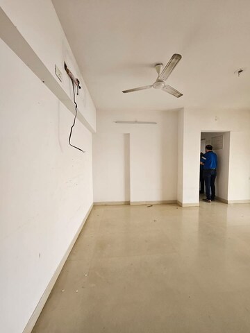 Room in 3 BHK Apartment at Lodha Splendora, Ghodbunder Road – for Rent