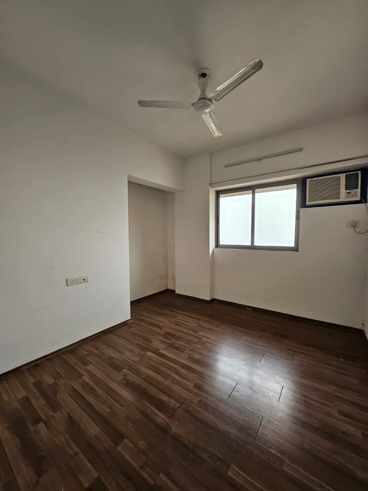 Room, lodha-splendora 3 Bedroom 871 Sq.Ft. Apartment In Ghodbunder Road Thane 8768041