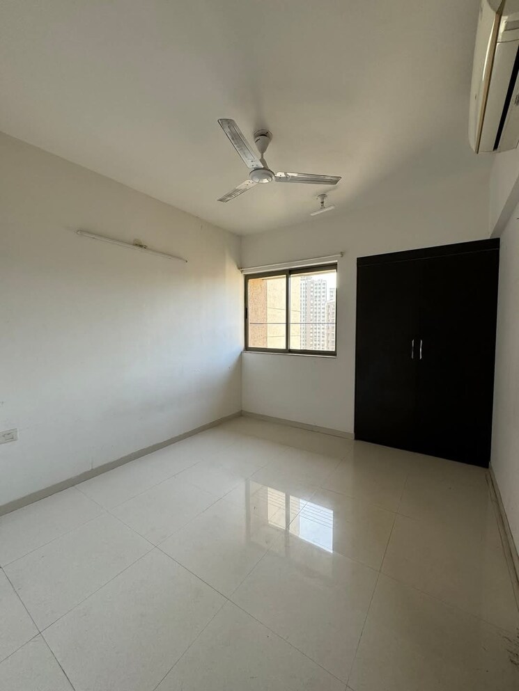 Room, lodha-splendora 3 Bedroom 1124 Sq.Ft. Apartment In Ghodbunder Road Thane 8768052