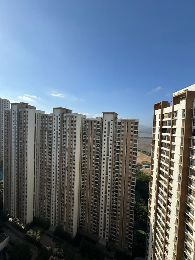 Exterior View, lodha-splendora 3 Bedroom 1124 Sq.Ft. Apartment In Ghodbunder Road Thane 8768052